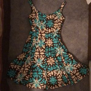 Size 4 sleeveless dress